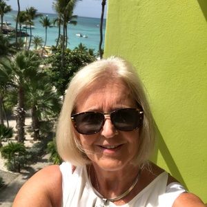 Meet your Posher, Donna